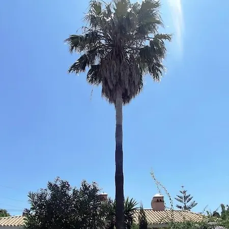 Luxury Oasis 4-bedroom With Private Pool In Fuengirola, Costa Del Sol Fuengirola