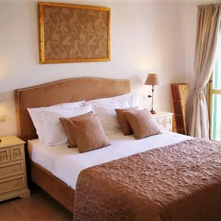 Luxury Oasis 4-bedroom With Private Pool In Fuengirola, Costa Del Sol