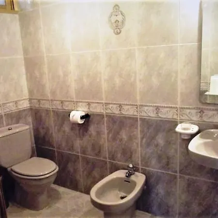 Villa Luxury Oasis 4-bedroom With Private Pool In Fuengirola, Costa Del Sol