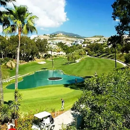Luxury Oasis 4-bedroom With Private Pool In Fuengirola, Costa Del Sol